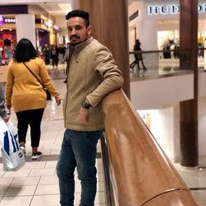 Meet your Posher, Gurdev